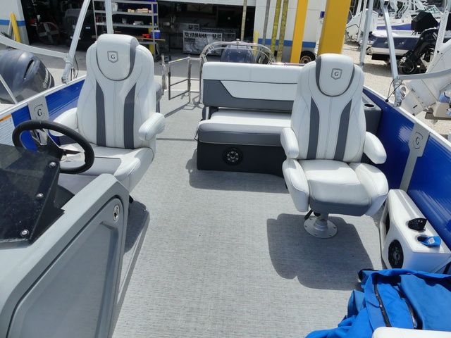 2023 Godfrey Monaco 235 SFL - 12