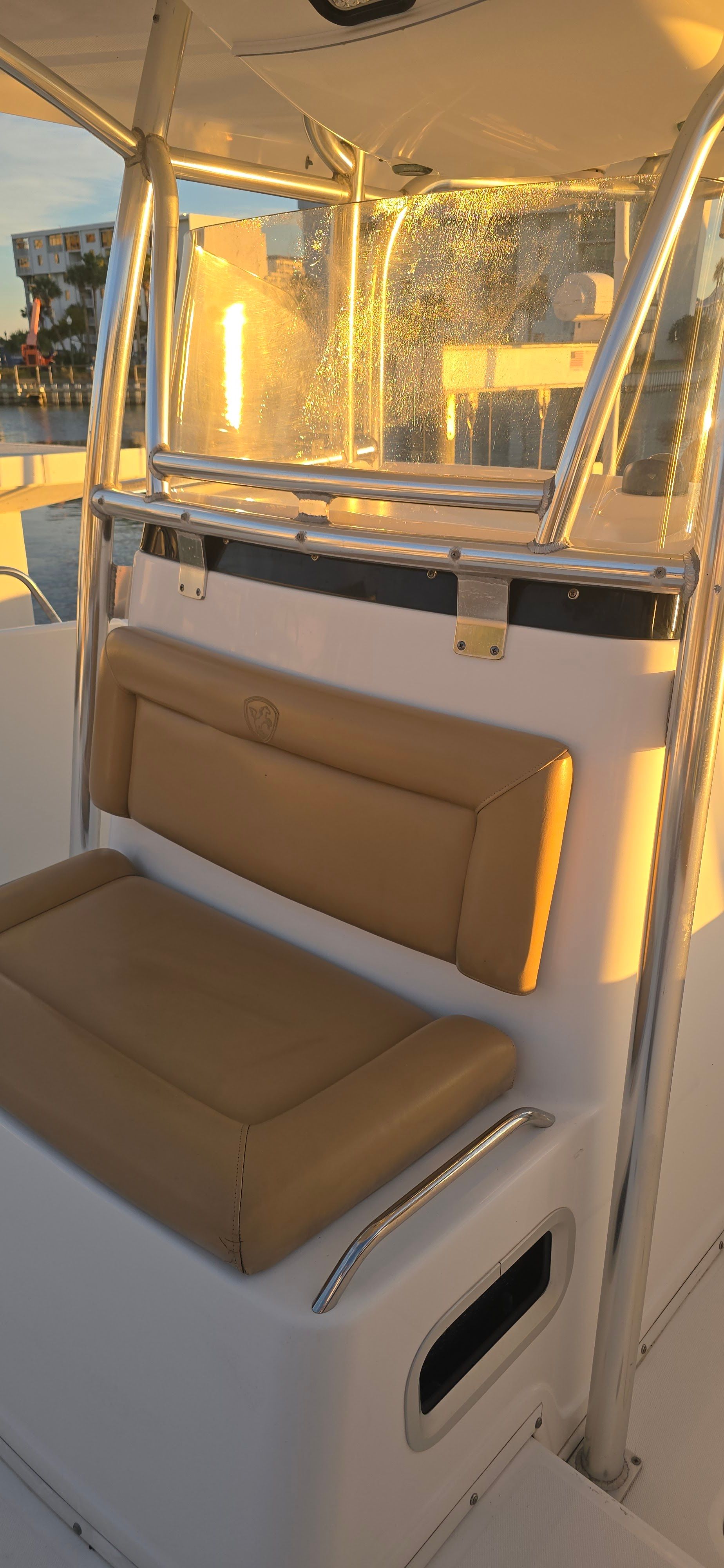 2007 Century 32ft - 10