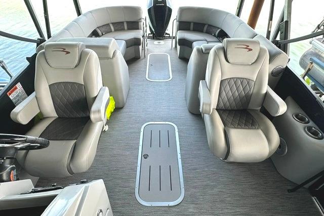 2021 Bennington L Bowrider 25 Quad Bench interior with luxurious seating and modern design.