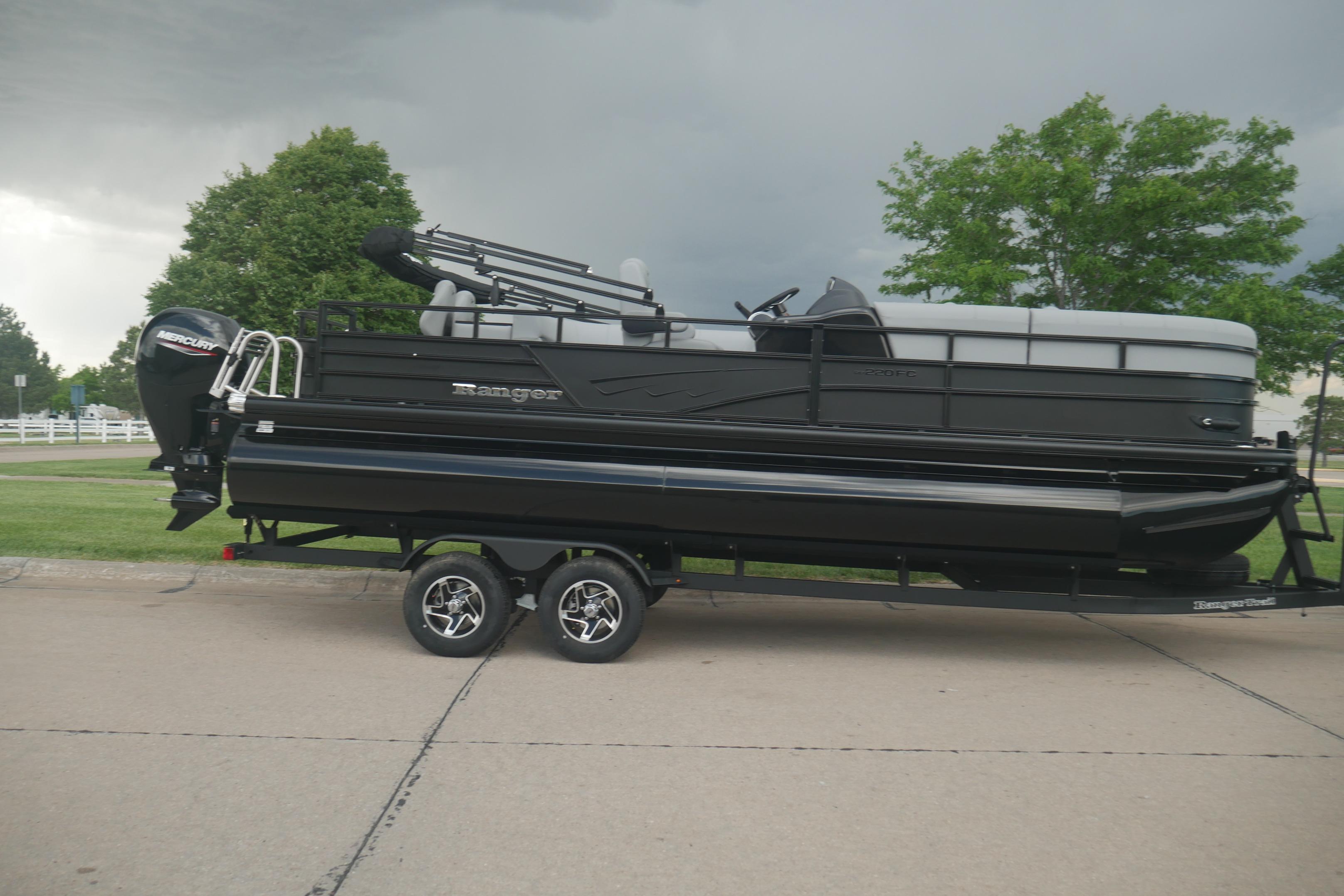 2026 Ranger 220FC