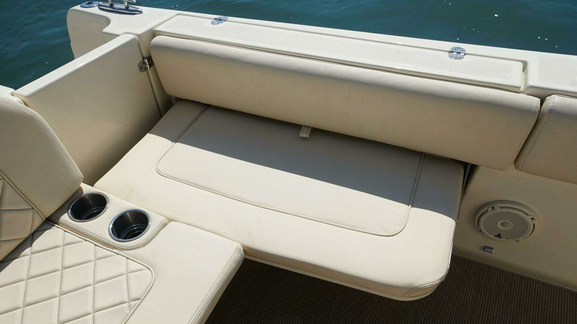 2018 Chris-Craft Catalina 34 - Image 15