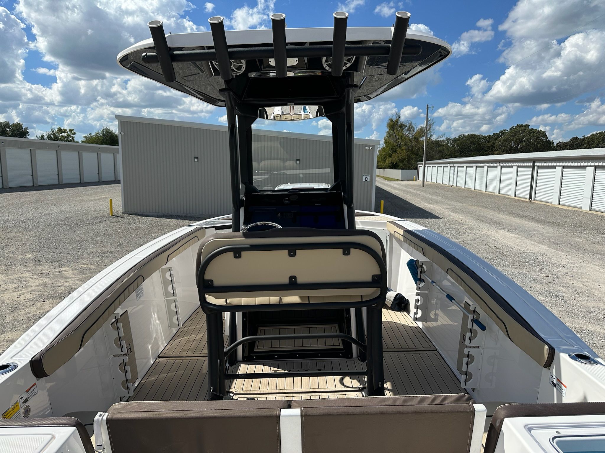 2023 Yamaha Boats 255 FSH Sport E - 6