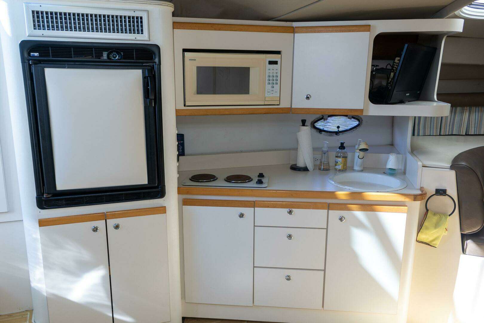 1995 Cruisers ESPRIT 3570 - Image 27