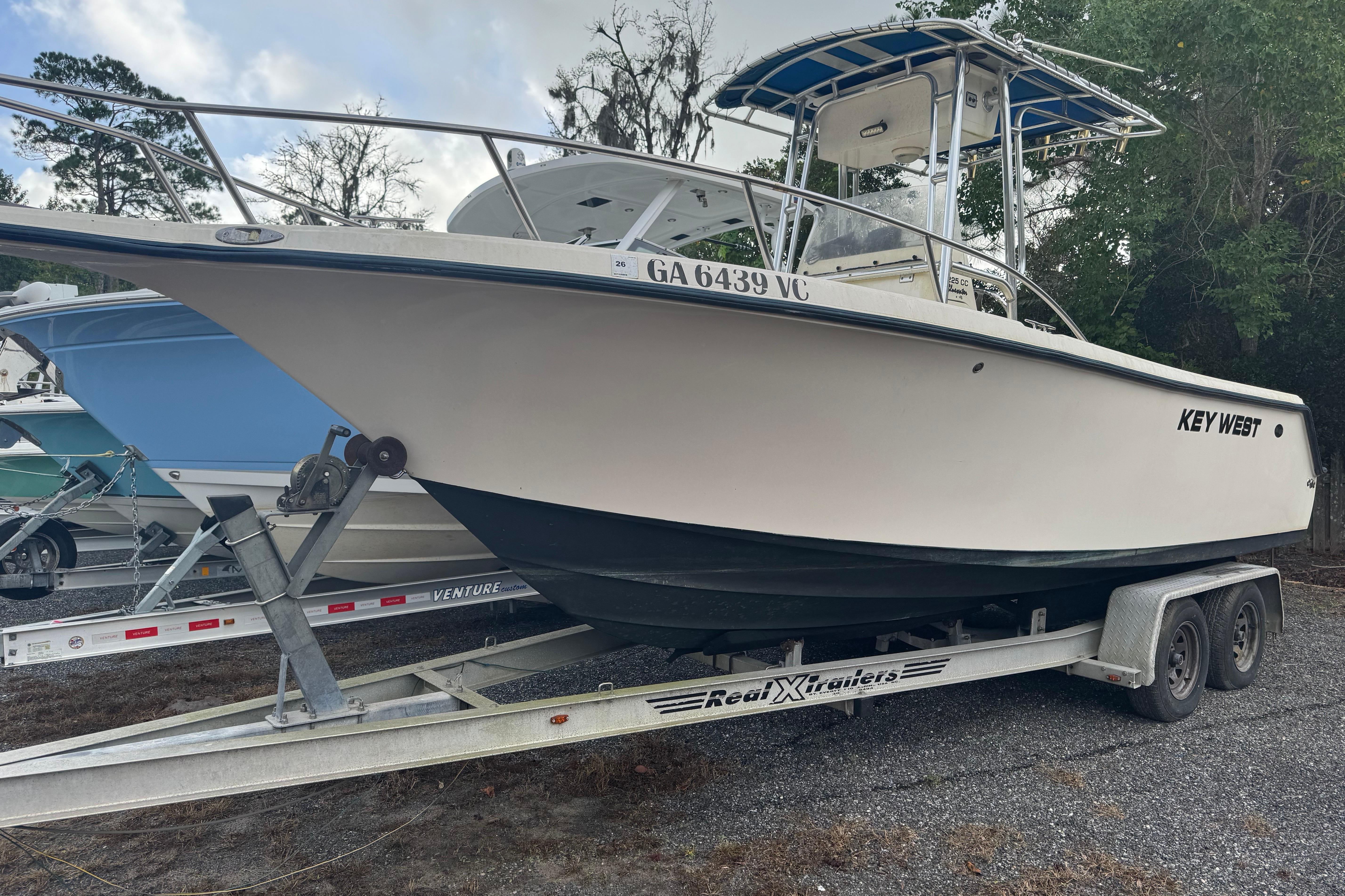2005 Key West 225 Center Console
