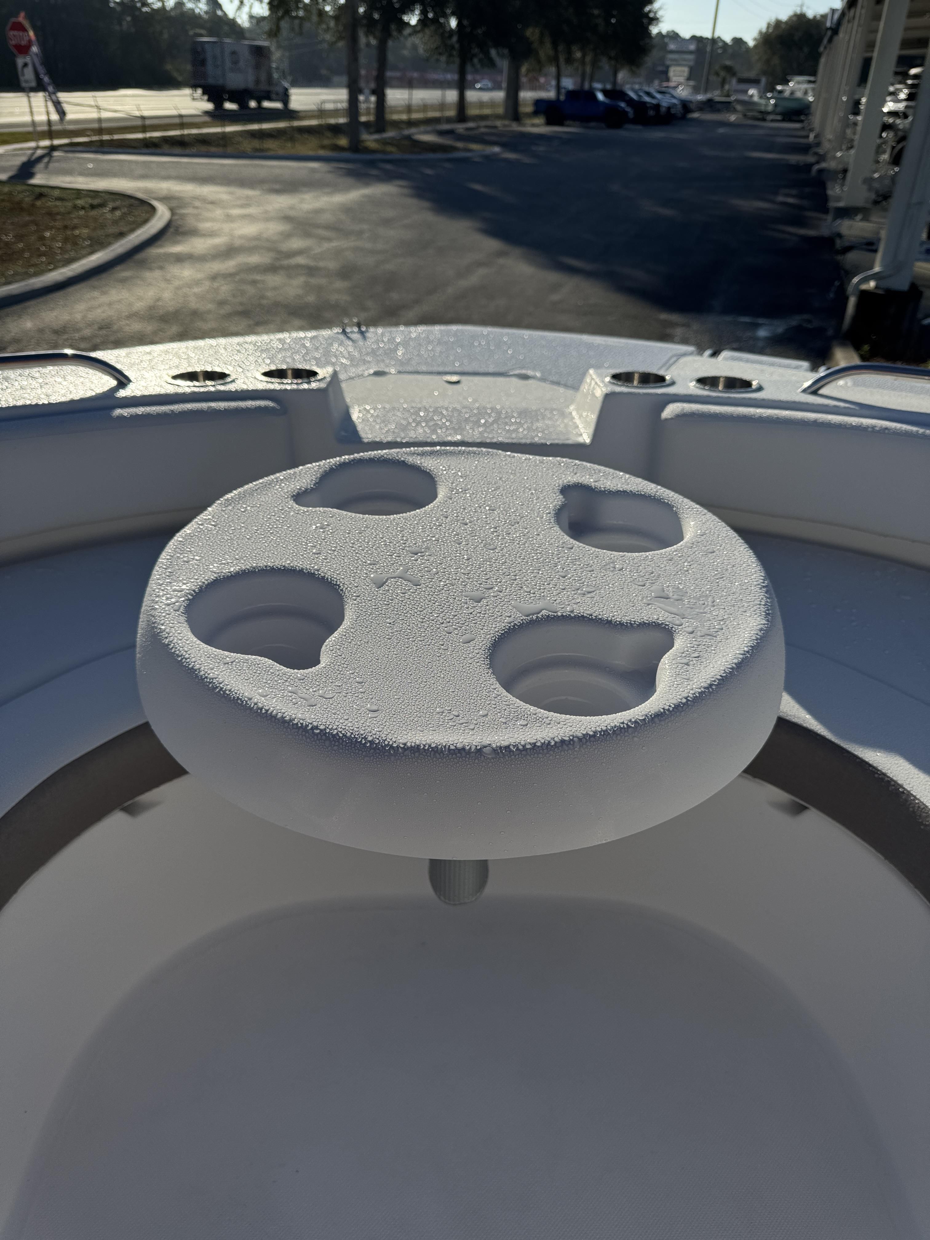 2026 Hurricane SunDeck Sport 188 OB - 14