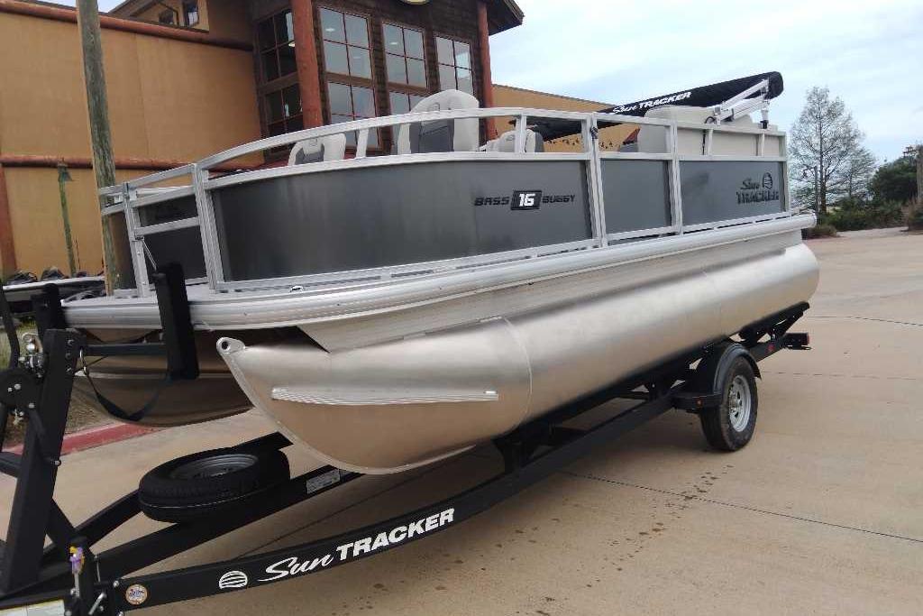 2026 Sun Tracker Bass Buggy 16 XL Select