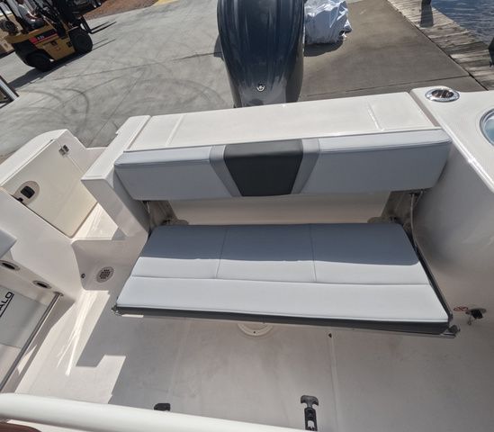 2026 Robalo Center Console R230 In Stock Trailer Included - 7