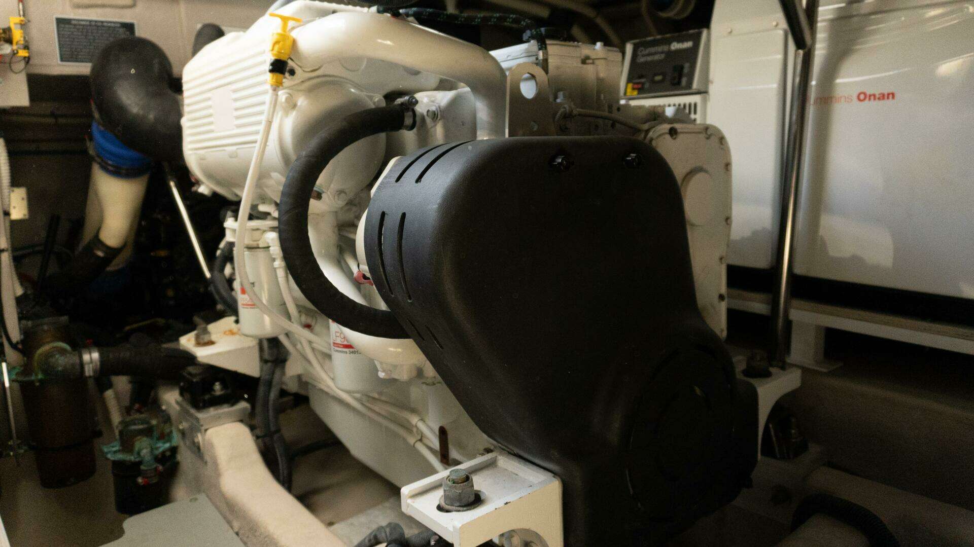 2017 Sea Ray 51 Flybridge - Image 37
