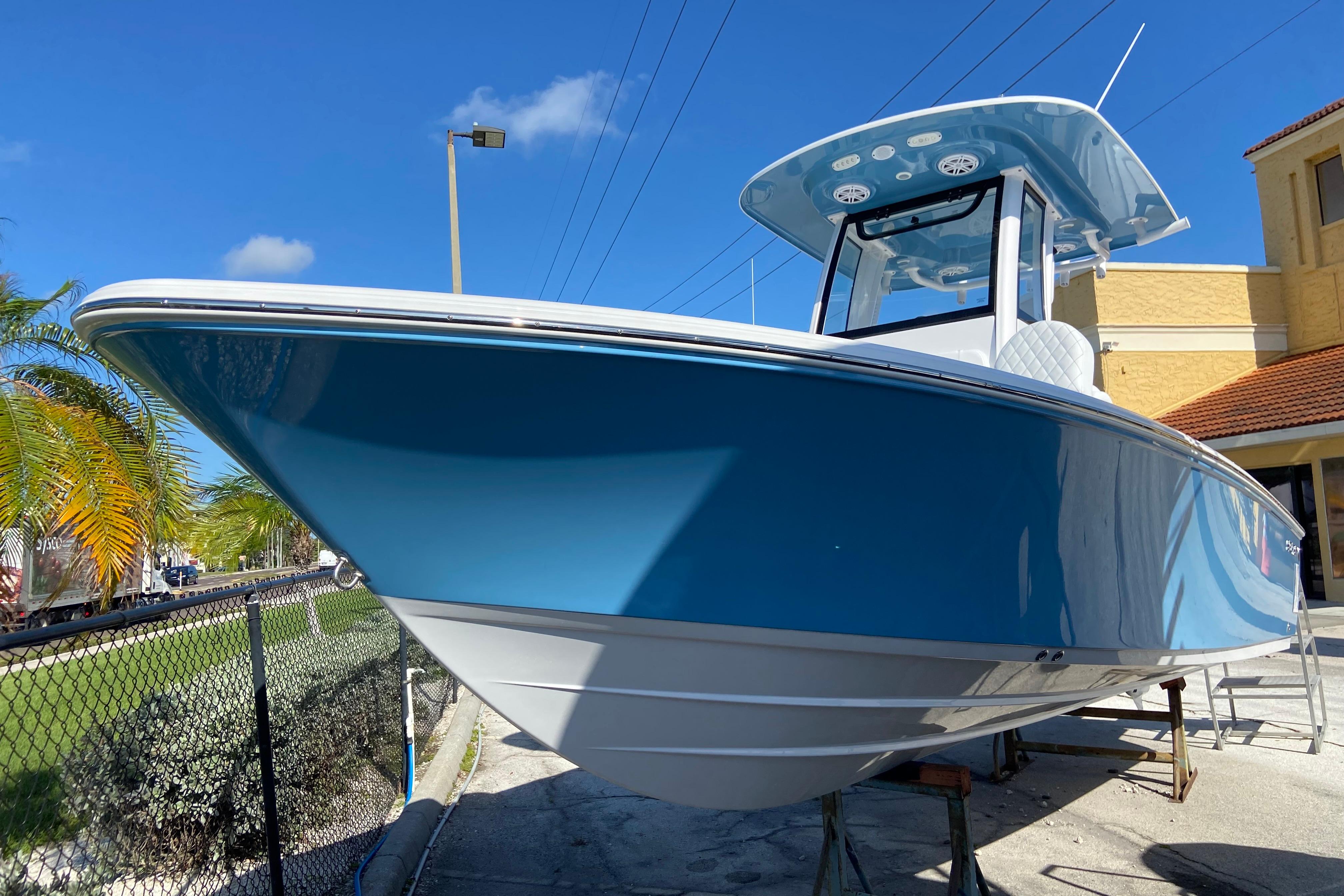 2026 Sportsman Masters 227 Bay Boat