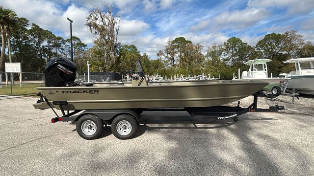 2026 Tracker Grizzly 2072 CC - 10