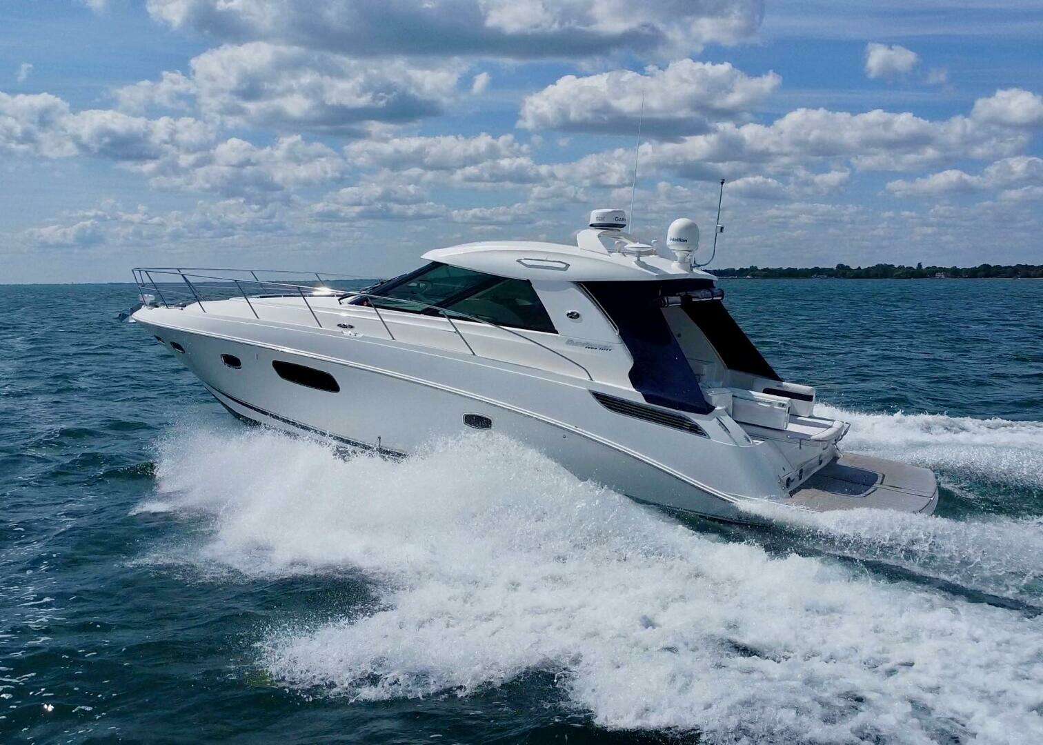 2010 Sea Ray 450 Sundancer - Image 2