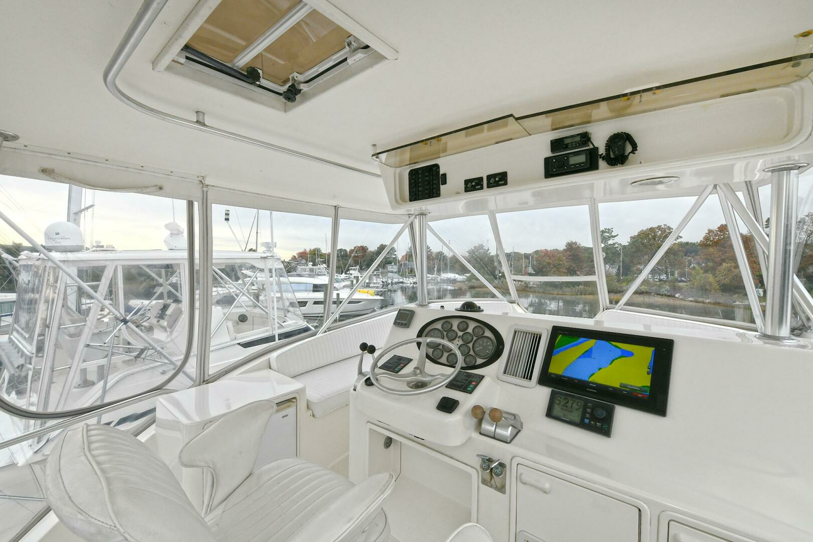 2001 Ocean Yachts 52 Super Sport - Image 26