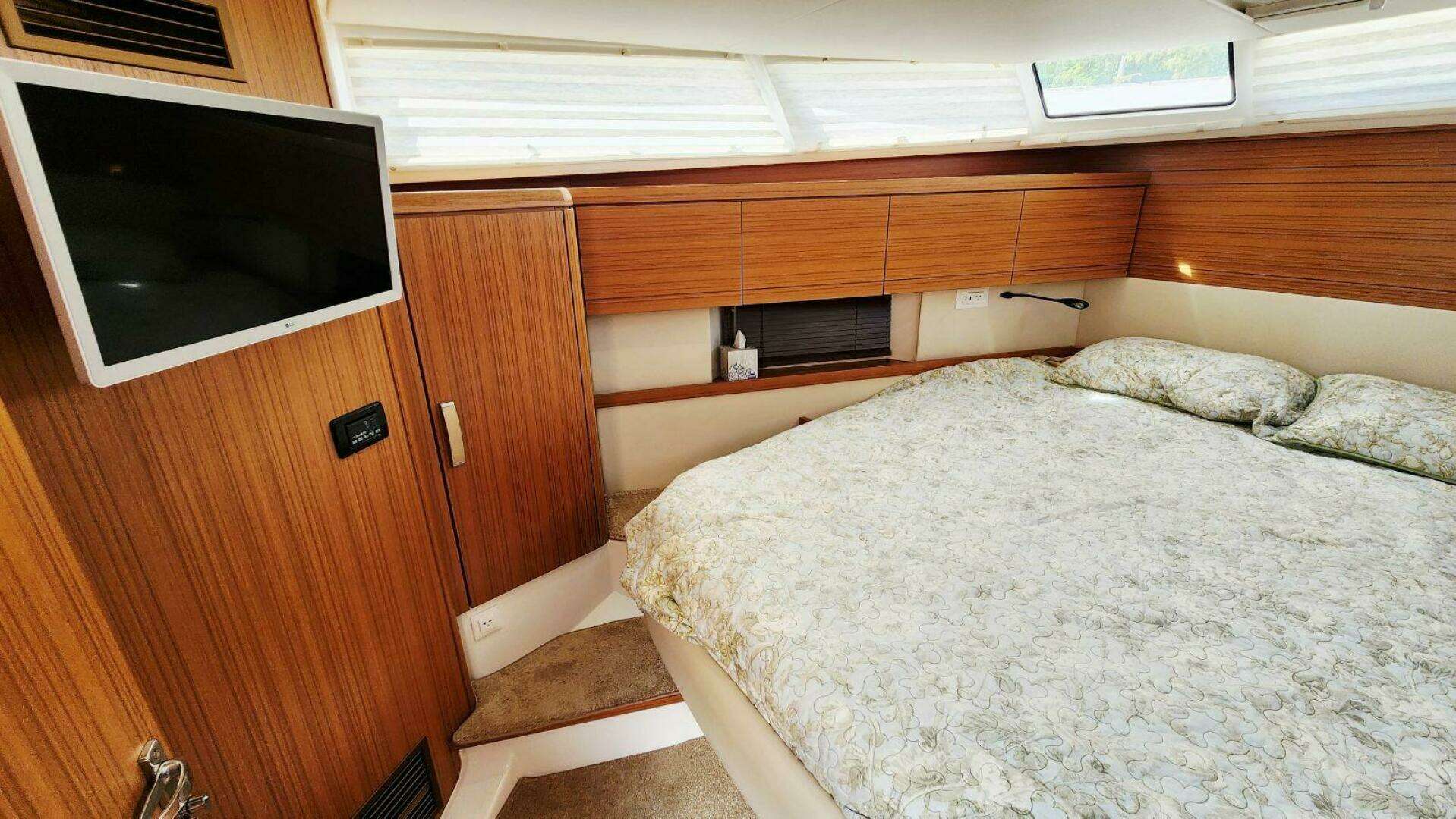 2022 Greenline 40 Hybrid - Image 52