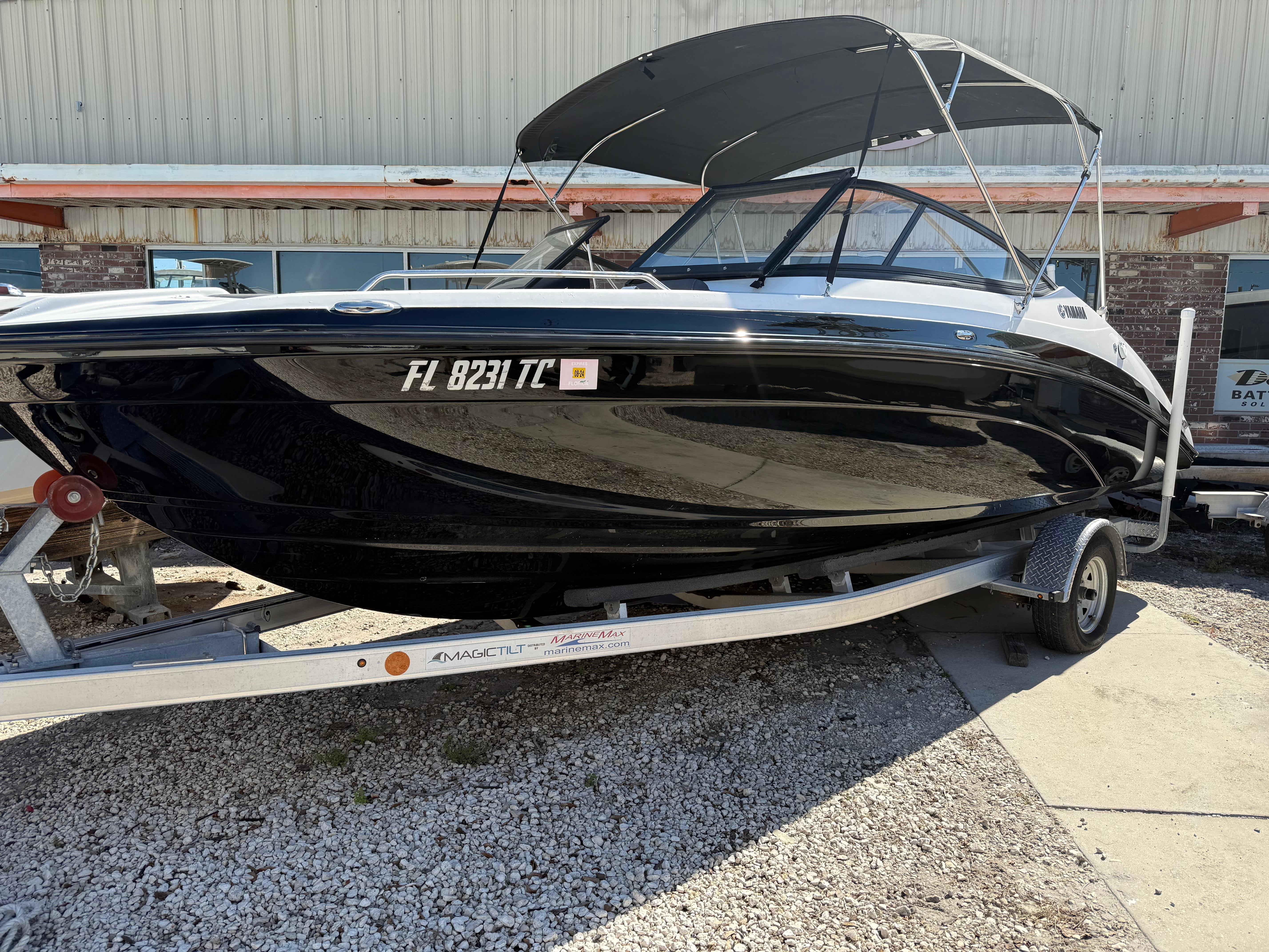 2022 Yamaha Boats SX210
