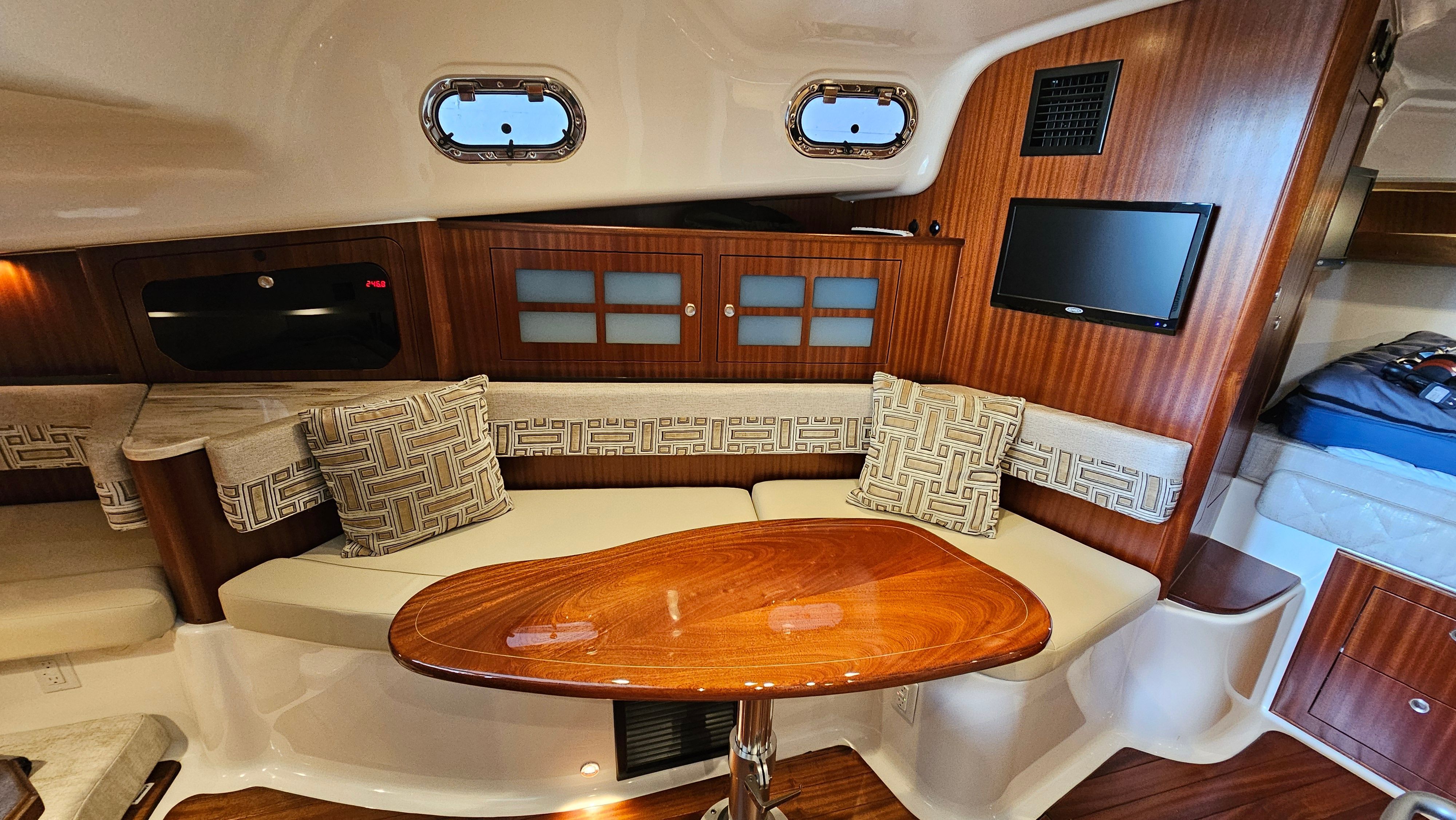 2022 Pursuit OS 385 Offshore - 8