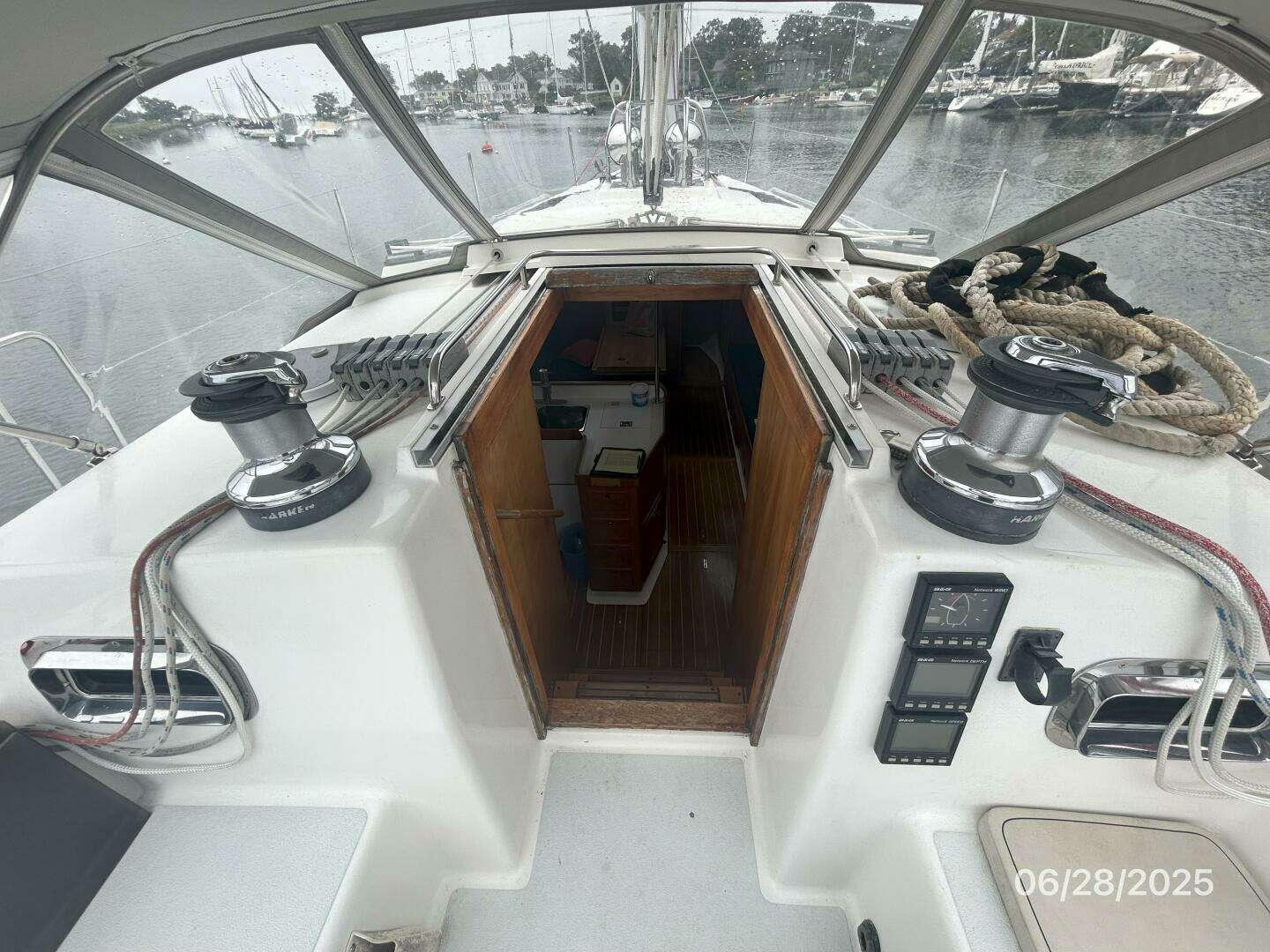 1995 Freedom 40/40 - Image 33