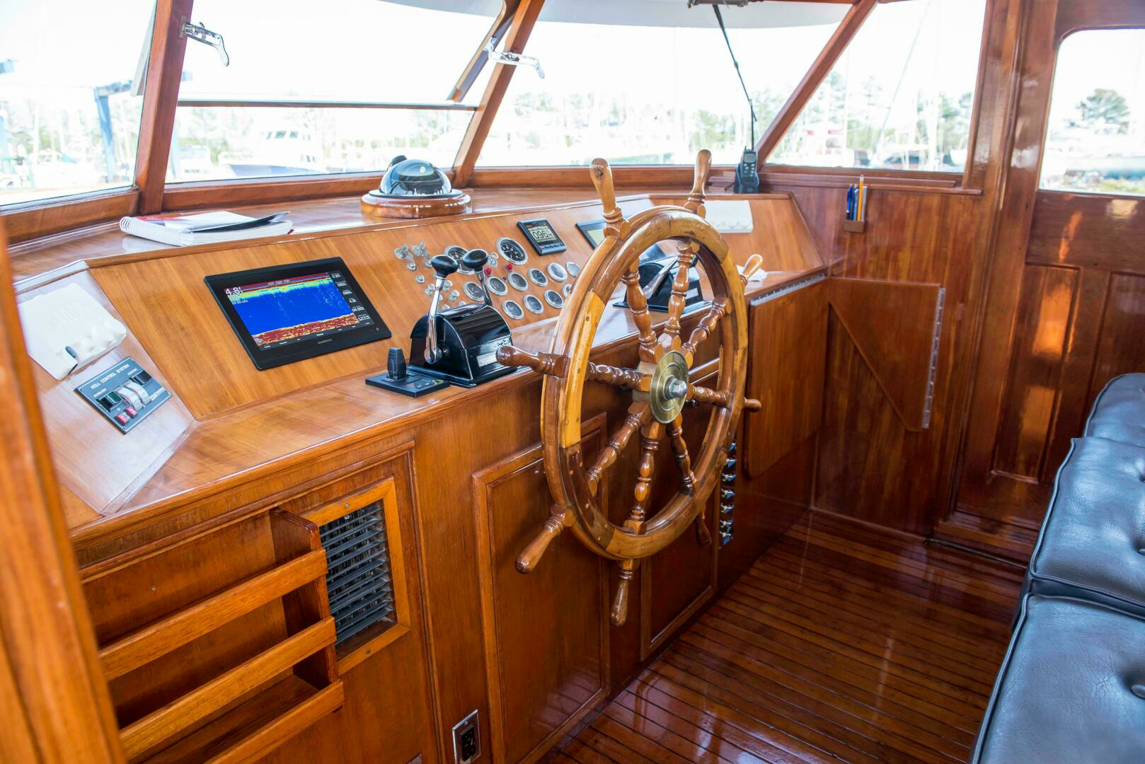 1947 Trumpy Raised Pilot House - Image 12