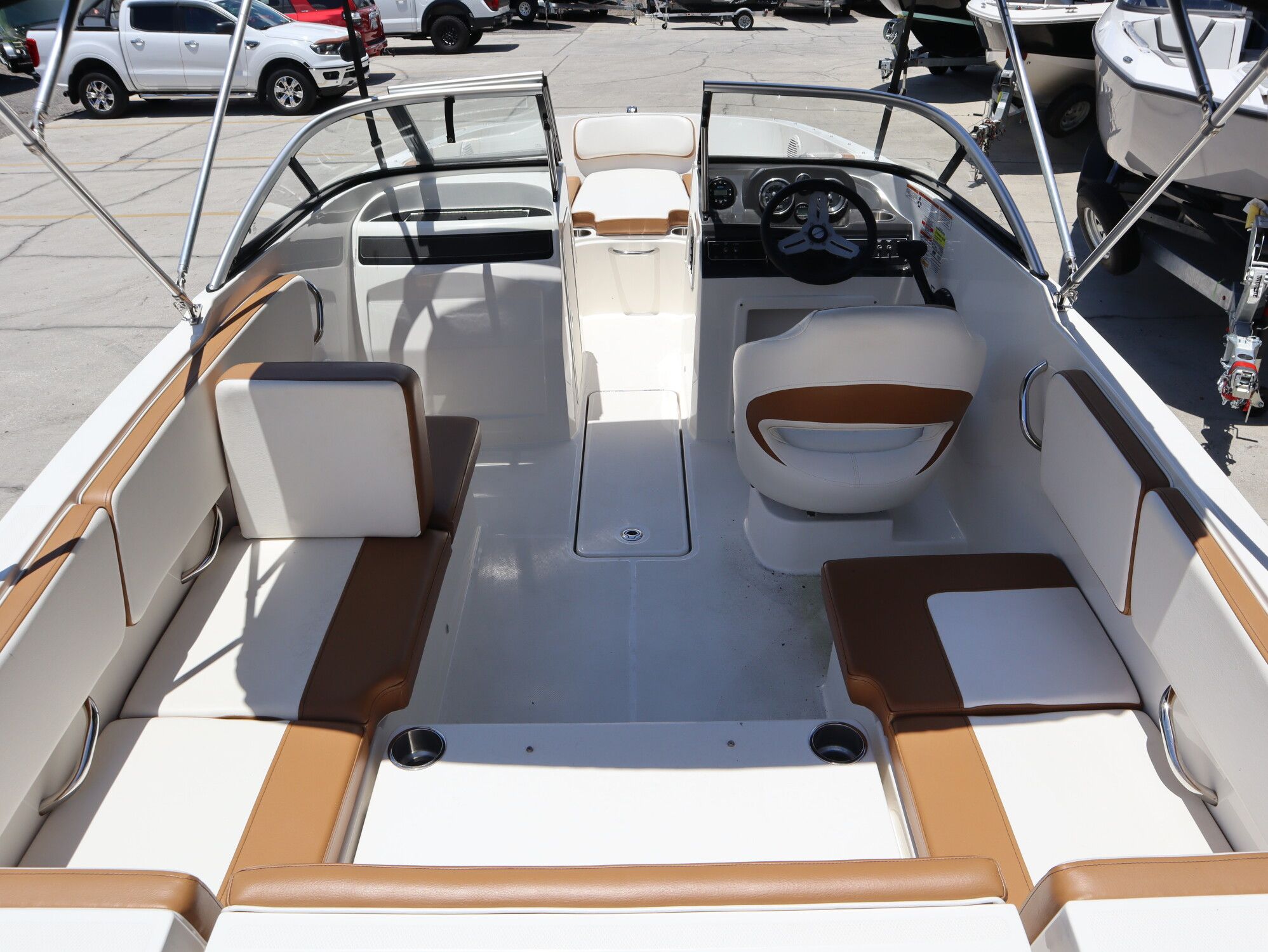 2021 Bayliner VR4 Bowrider Outboard - 9