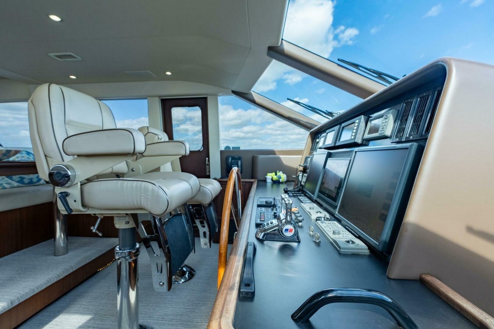 2009 Pacific Mariner 65 Motor Yacht - Image 33