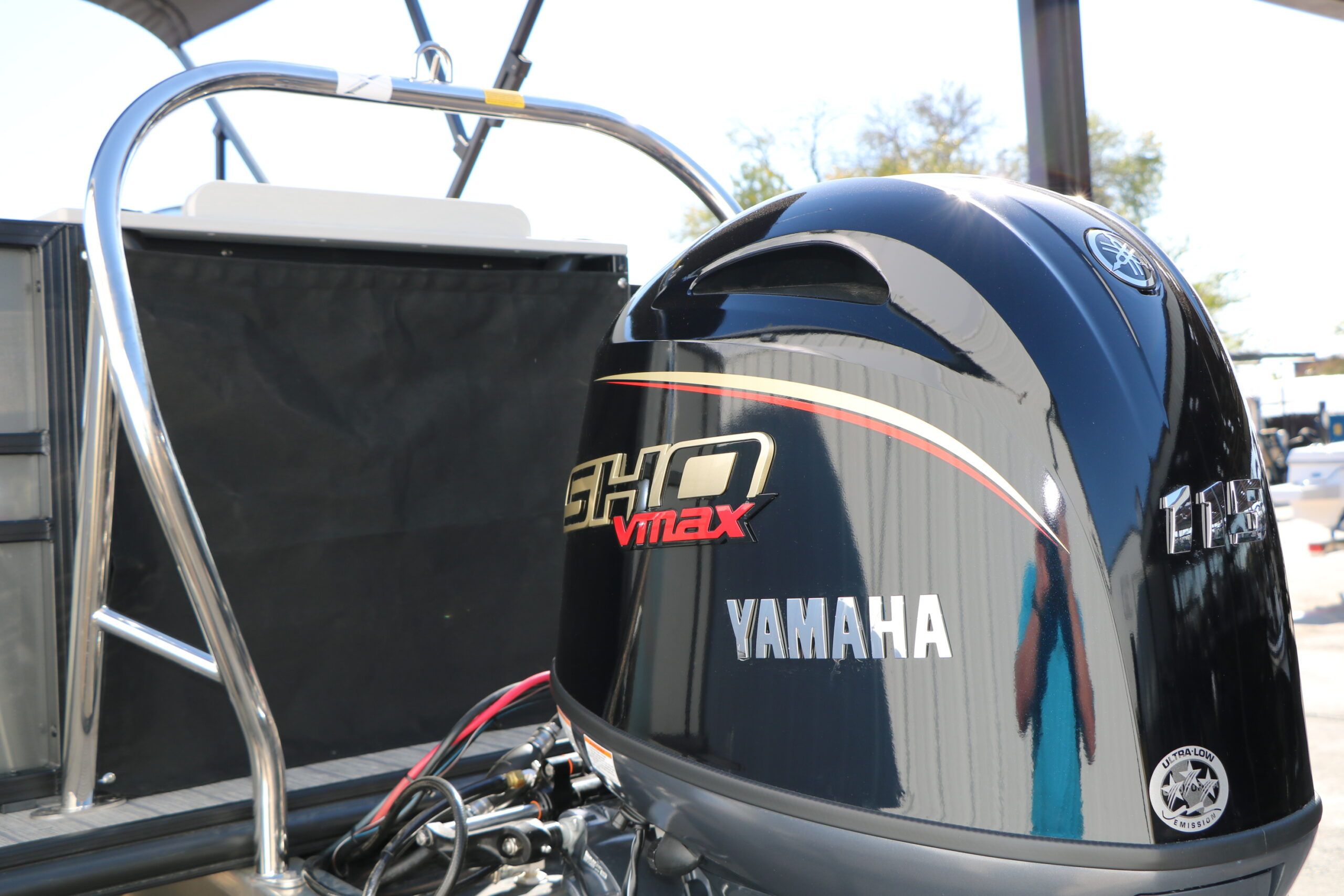 2026 Sylvan Mirage 820 Party Fish Tri Toon - 23