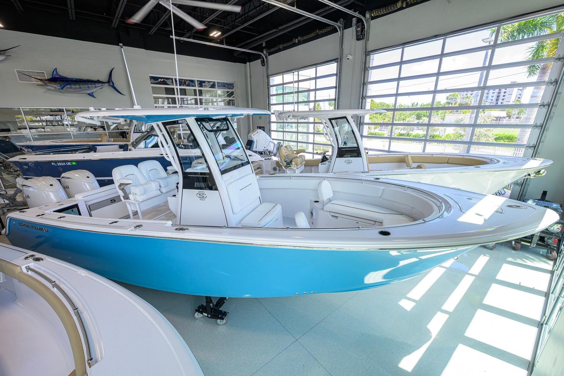 2026 Sportsman Open 252 Center Console