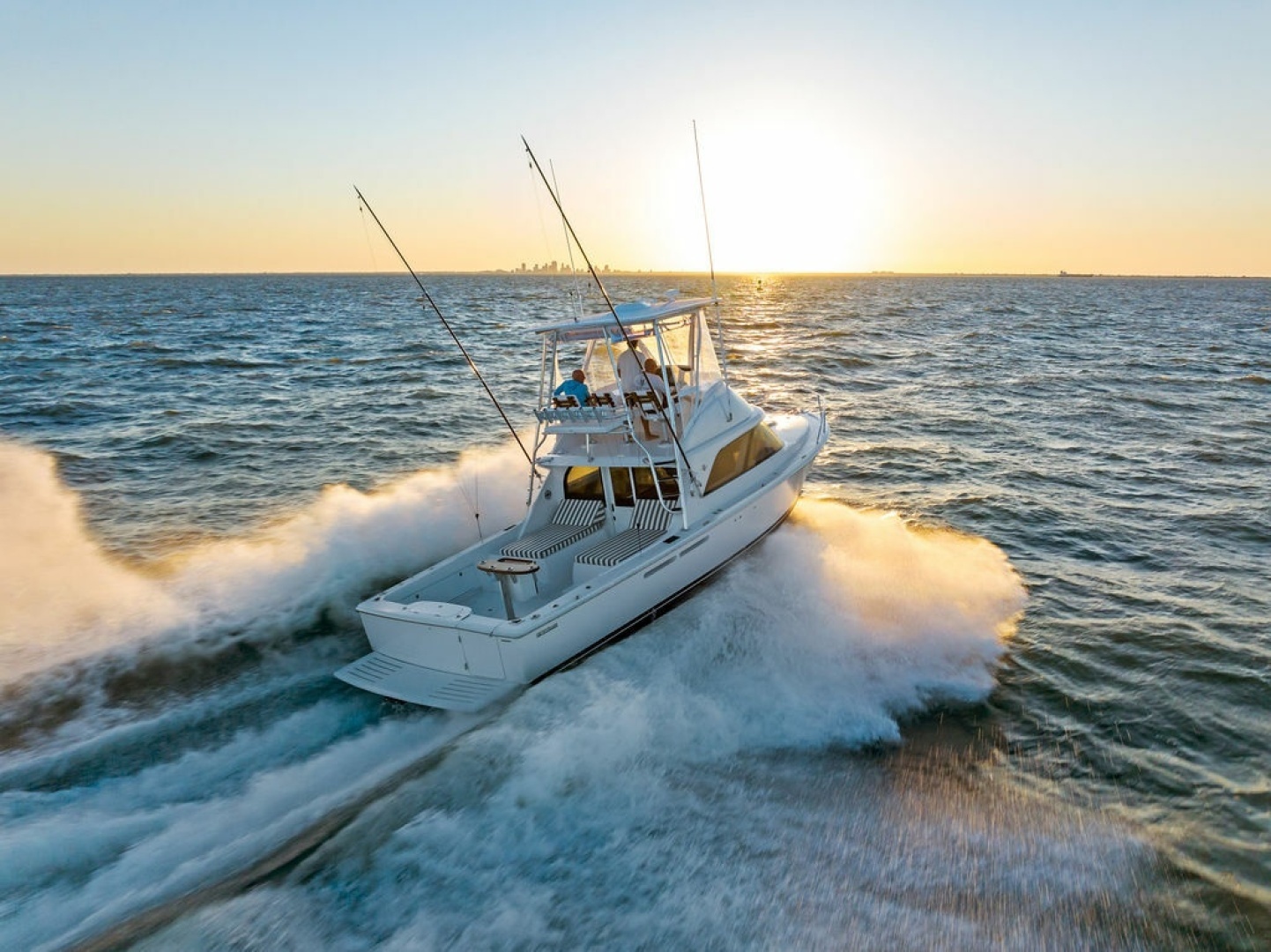 2027 Bertram 35 Flybridge - Image 9
