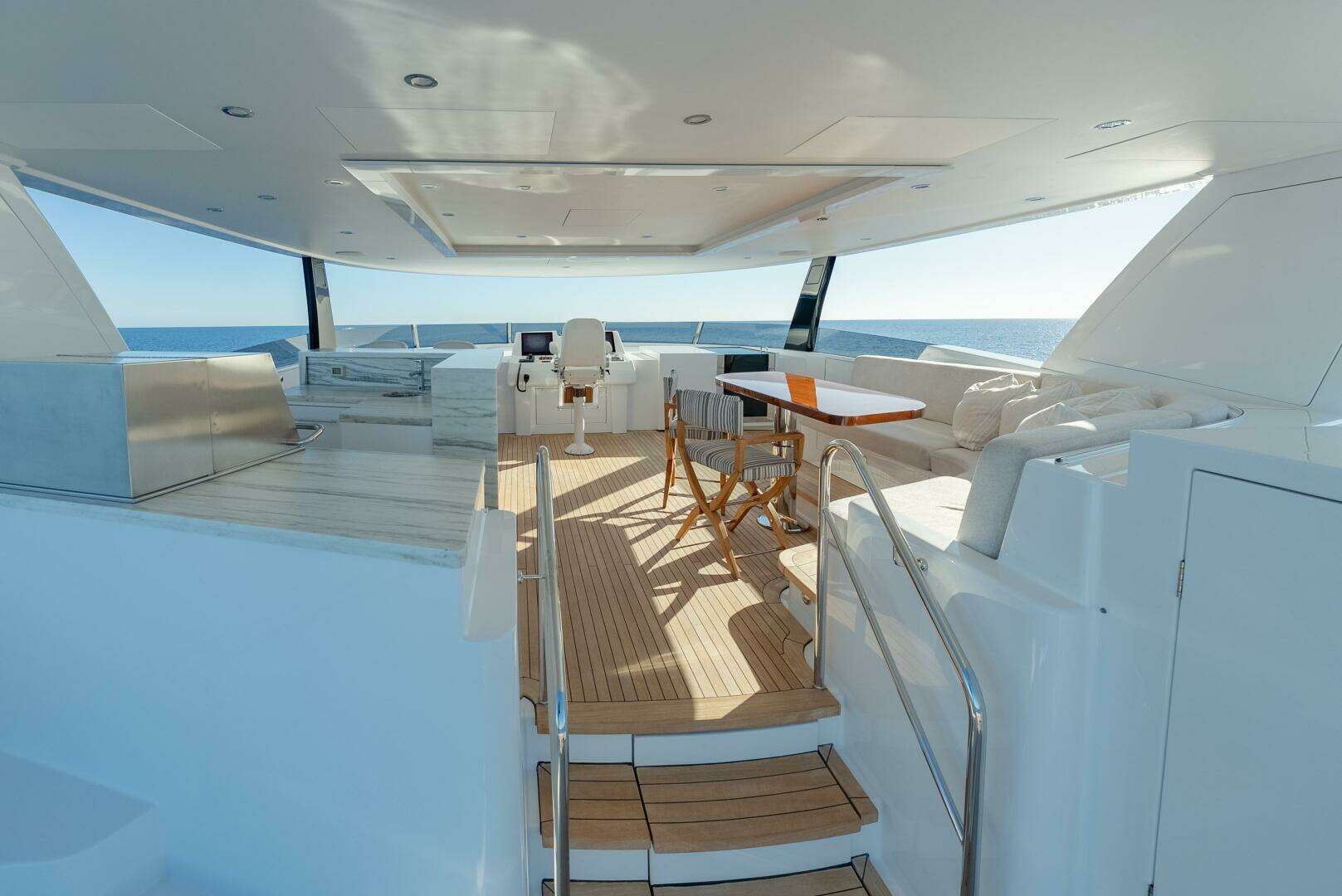 2018 Westport Raised Pilothouse - Image 33