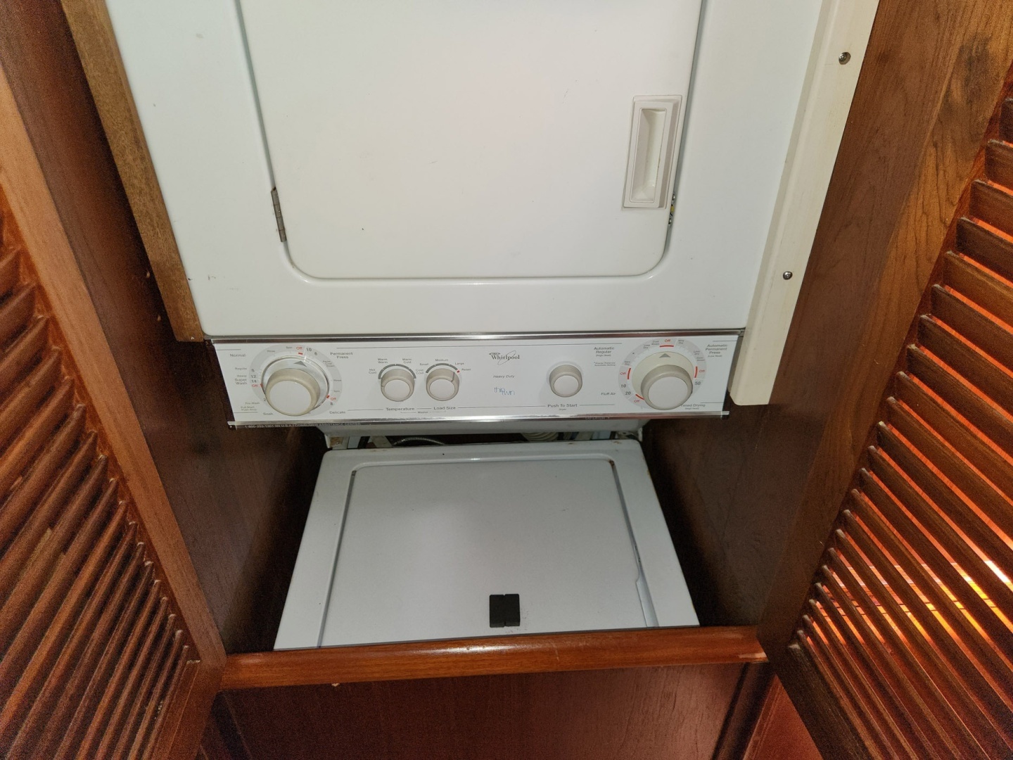 1980 Gulfstar 44 Motor Cruiser - Image 12