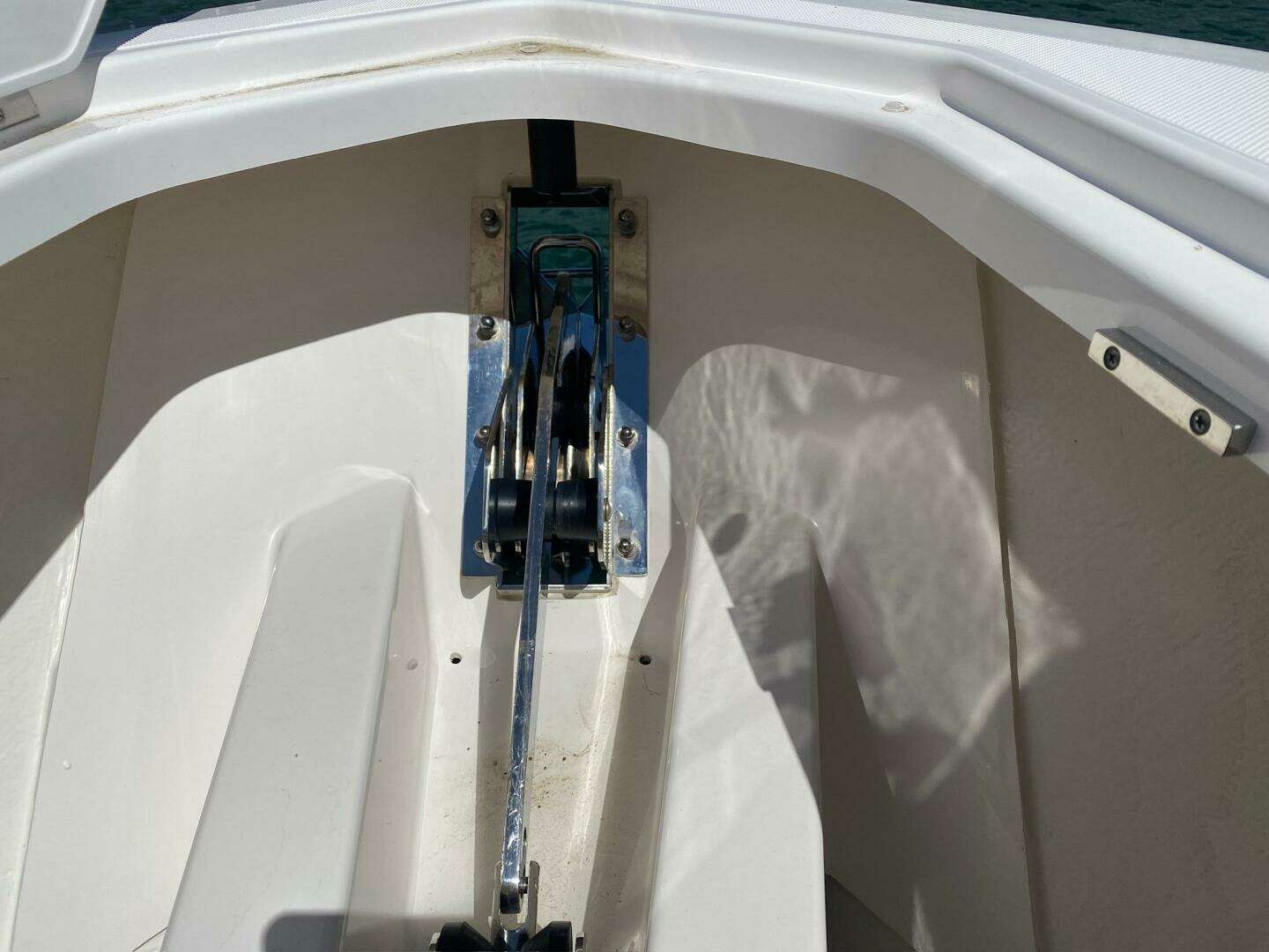 2019 Tiara Yachts 34LX - Image 52