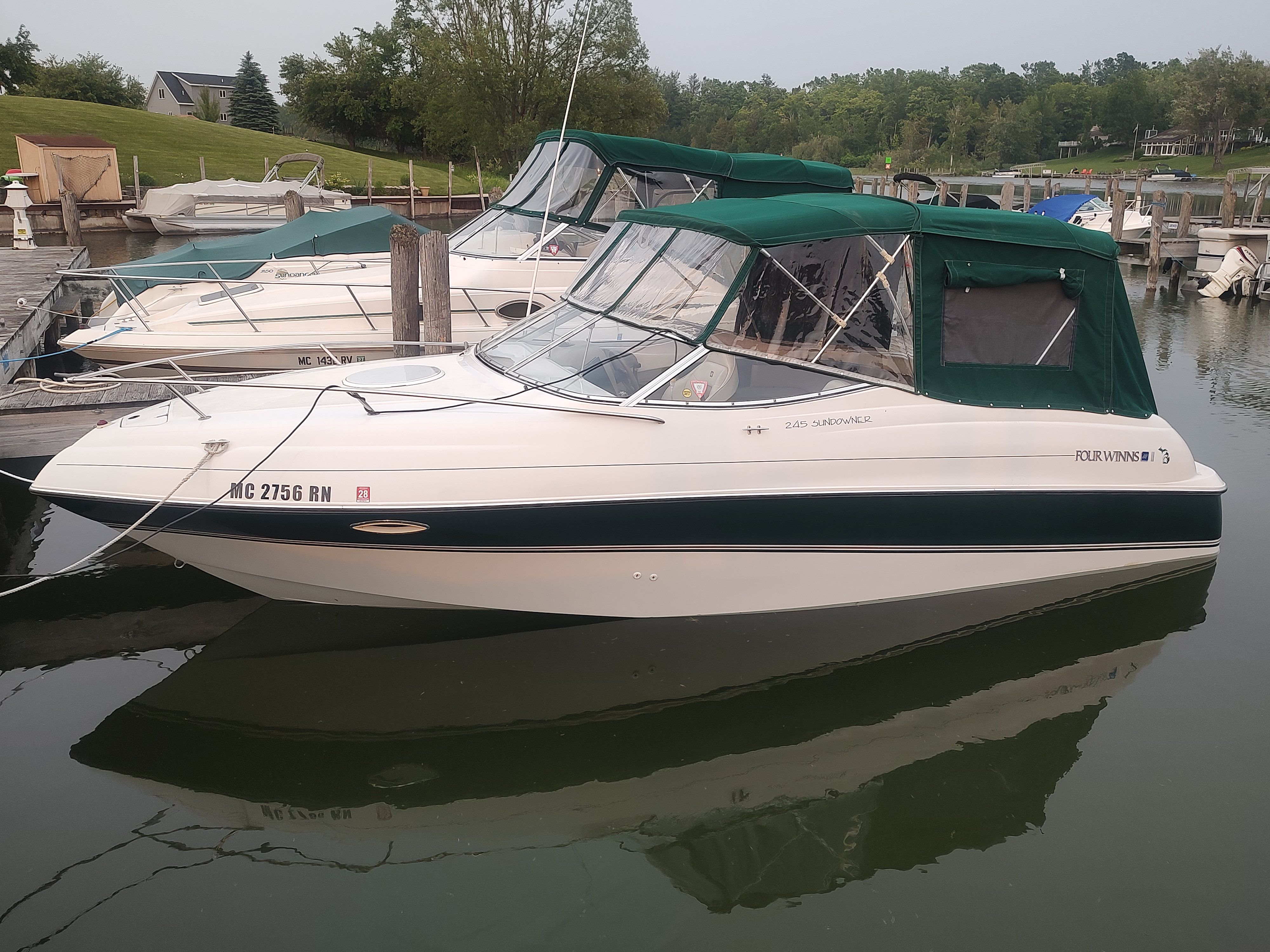 1998 Four Winns 245 Sundowner - 5