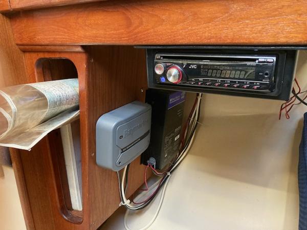 1989 Catalina 30 interior with JVC stereo and navigation equipment.