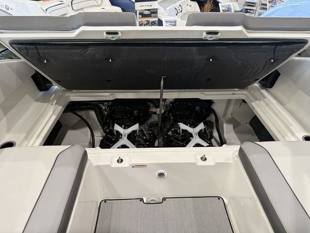 2025 Yamaha Boats AR250 - 9