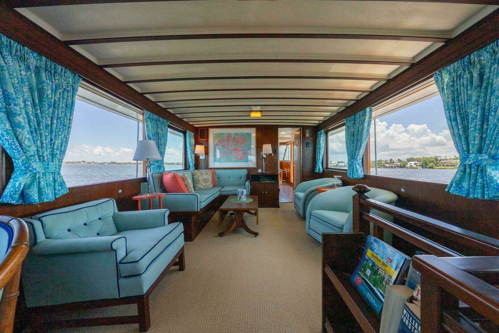 1970 Trumpy Houseboat - Image 2