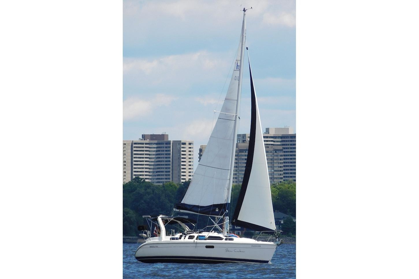 1998 Hunter 310