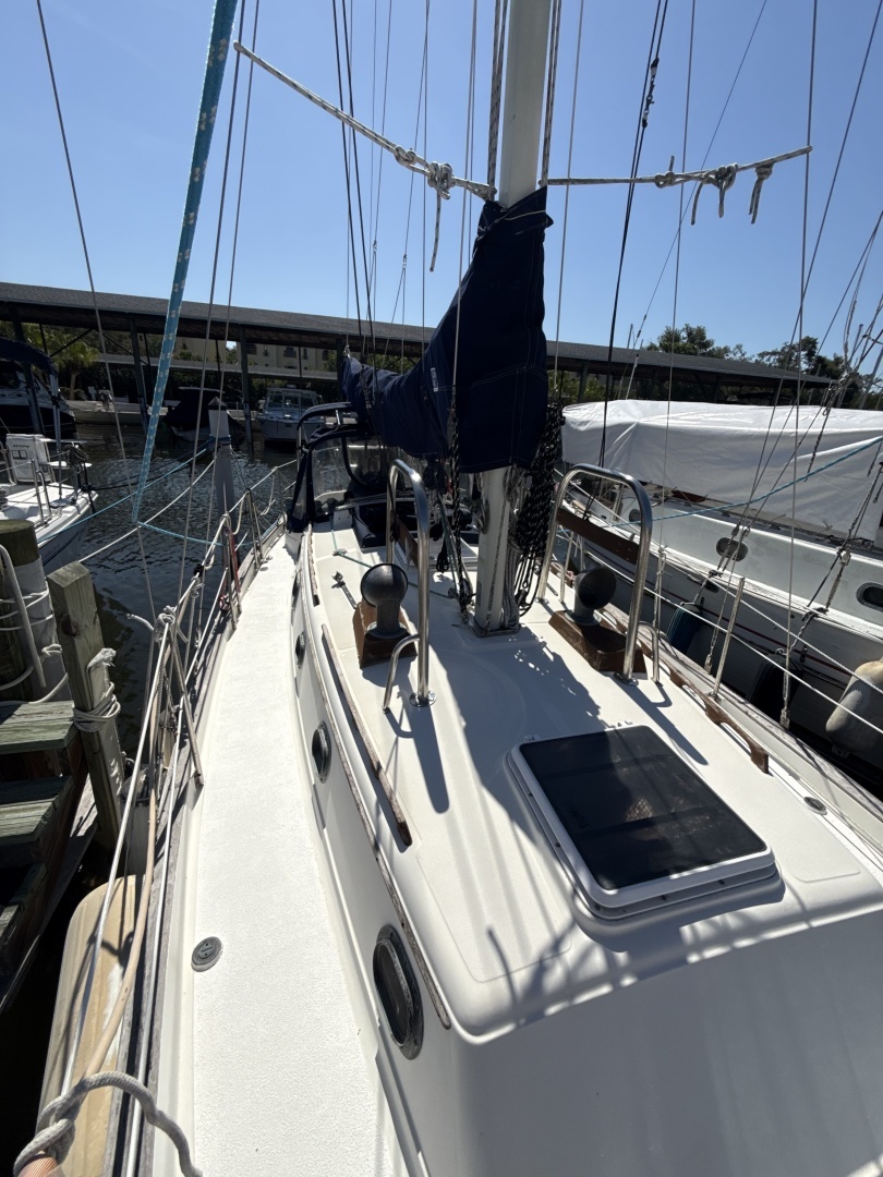 1987 Pacific Seacraft — - Image 8