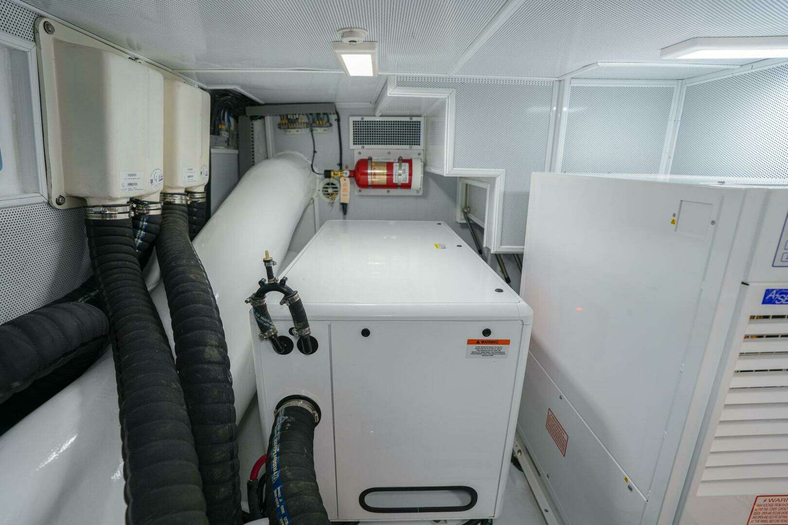 2025 Marlow Explorer 70E-CB - Image 60