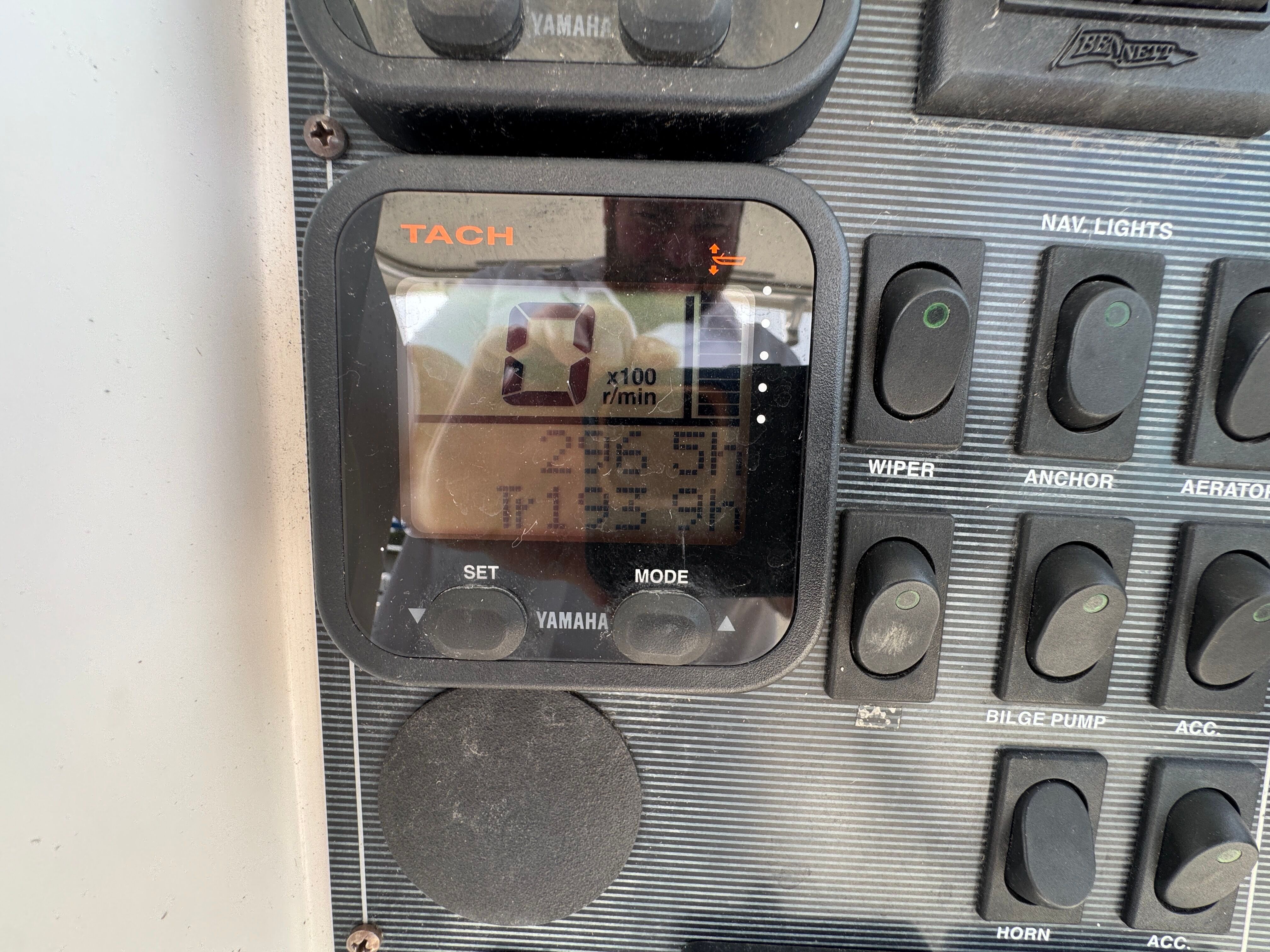 2000 SEA SWIRL 2600 WA STRIPER - Image 10