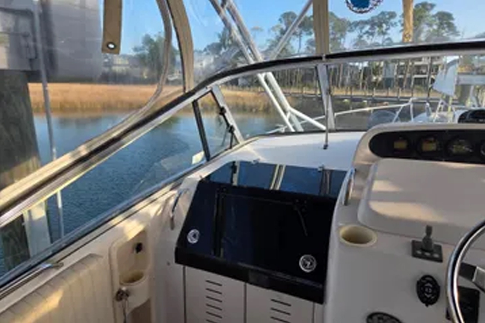 2004 Grady-White Express 330 - Image 44