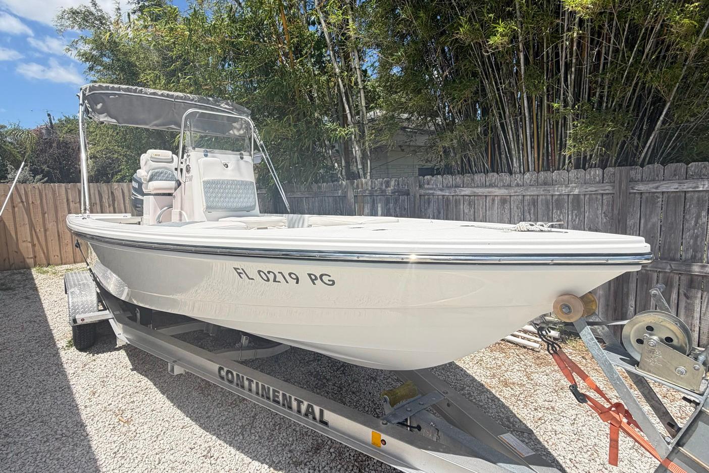 2012 Pathfinder 2200 T