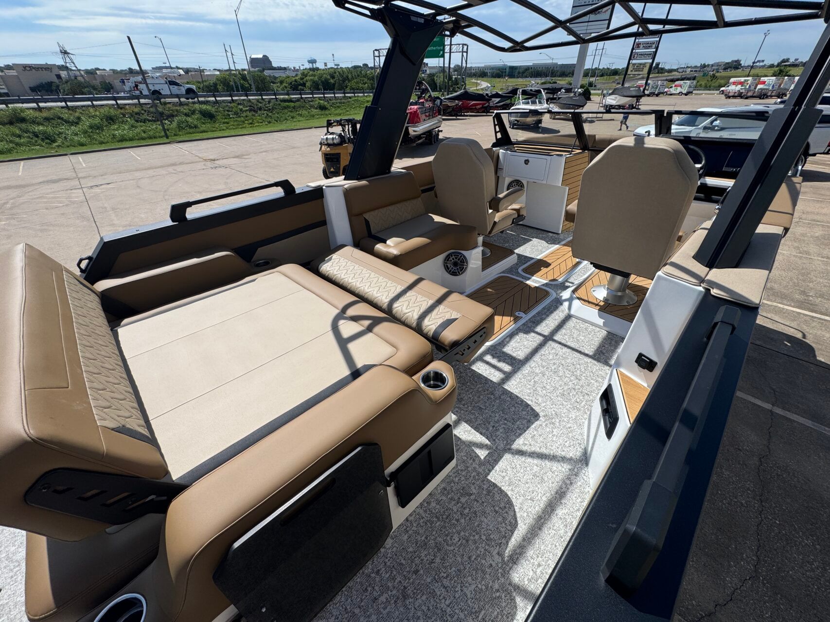 2026 Revel RS25L - 17