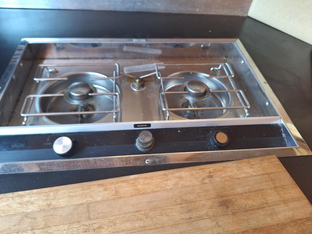 Stovetop on 1986 Sea Ray Weekender 230 boat.