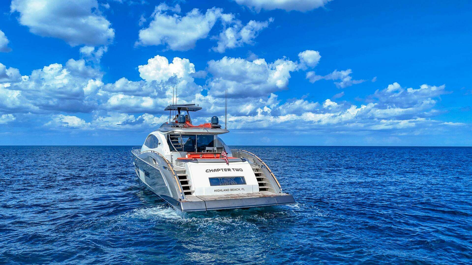 2010 Lazzara Yachts LSX 92 - Image 5