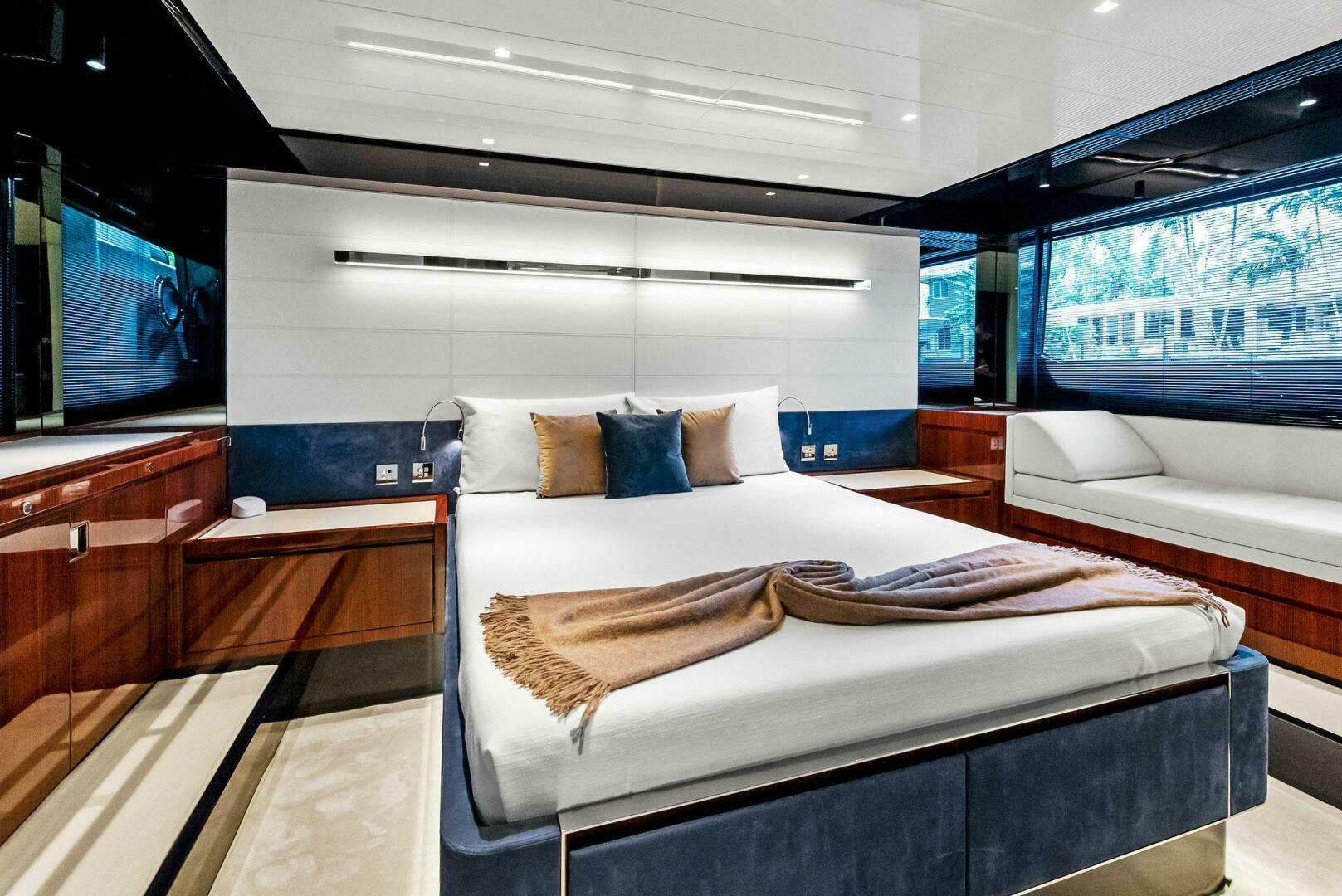 2020 Riva 66 Ribelle - Image 30
