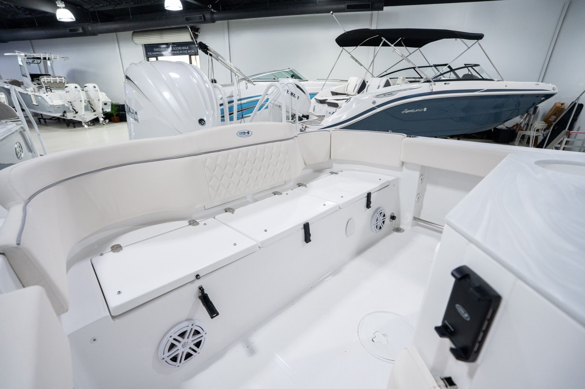 2026 Sea Hunt Ultra 245 SE - 7