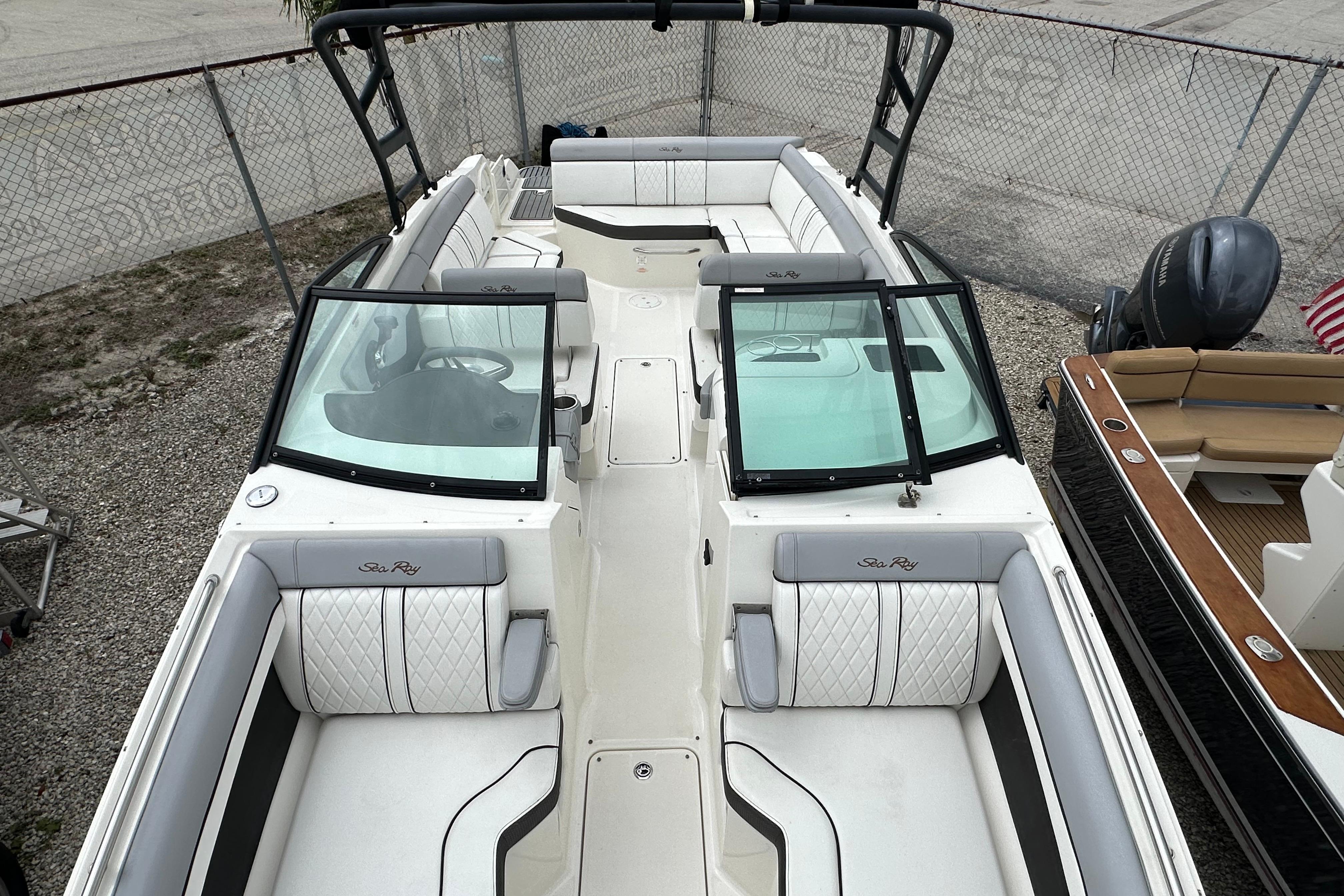 2016 Sea Ray 270 Sundeck boat with spacious seating and sleek design.