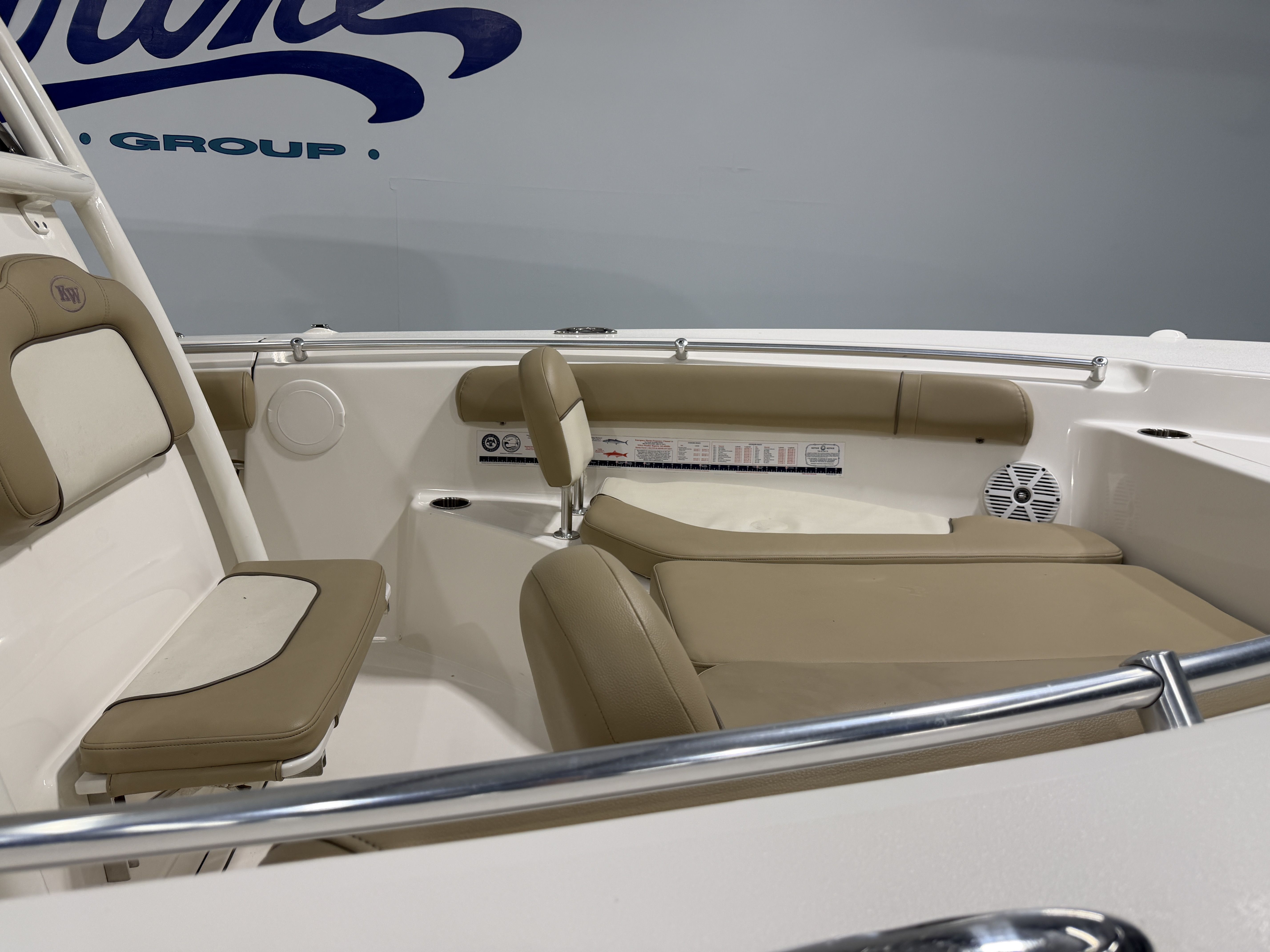 2018 Key West 244 Center Console - 12