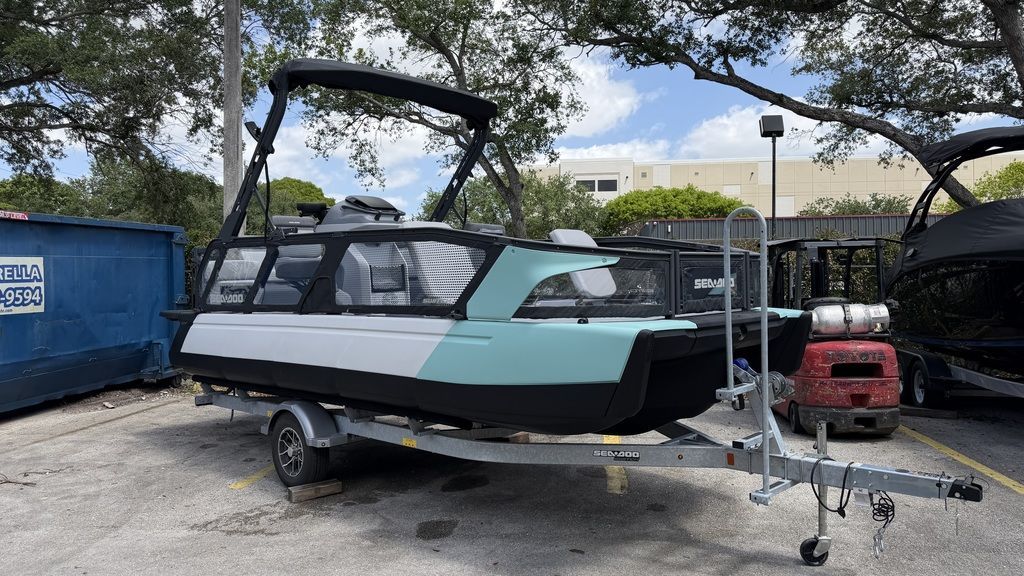 2026 Sea-Doo Switch Sport™ 21 - 300 Hp Galvanized