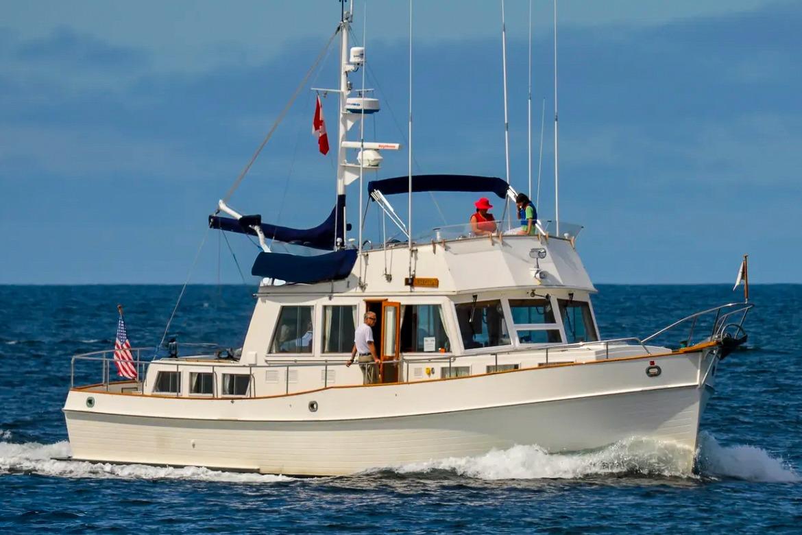 1984 Grand Banks 49 Classic