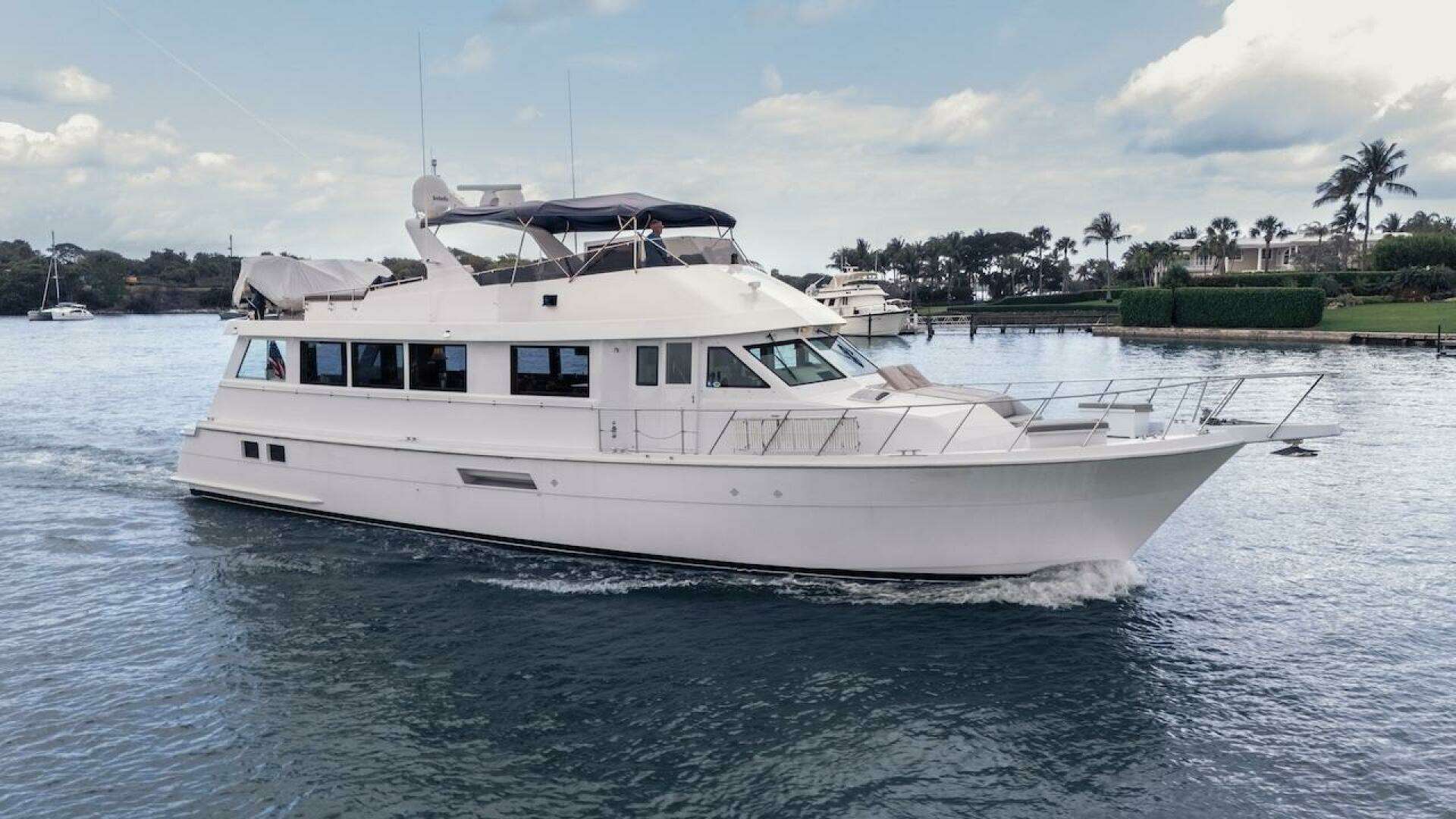 1998 Hatteras Sport Deck - Image 13