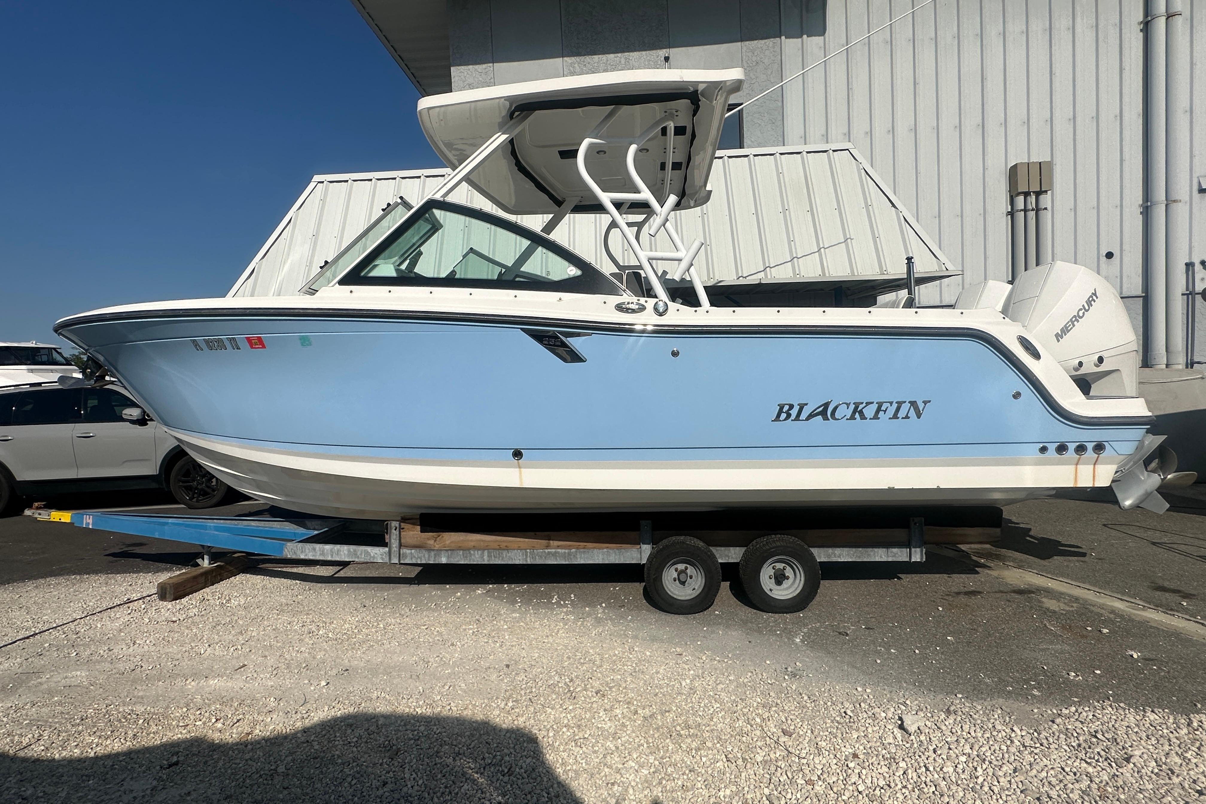 2021 Blackfin 252 DC